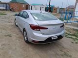 Hyundai Elantra 2018 года за 5 700 000 тг. в Атырау – фото 2