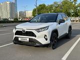 Toyota RAV4 2021 года за 15 500 000 тг. в Астана