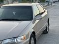 Toyota Camry 1998 годаүшін3 300 000 тг. в Жанаозен – фото 2