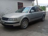 Volkswagen Passat 1996 годаfor1 800 000 тг. в Тараз – фото 2