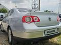 Volkswagen Passat 2005 годаүшін3 100 000 тг. в Шымкент – фото 8