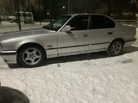 BMW 520 1990 года за 1 600 000 тг. в Жезказган