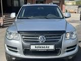 Volkswagen Touareg 2008 года за 6 000 000 тг. в Алматы – фото 3