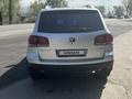 Volkswagen Touareg 2008 годаfor6 000 000 тг. в Алматы – фото 7