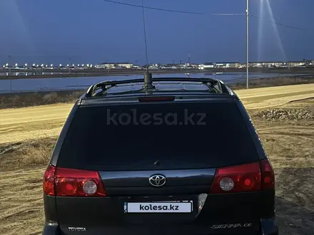 Toyota Sienna 2009 года за 9 200 000 тг. в Атырау – фото 2