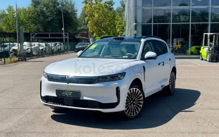 Voyah Free Plus AWD 2025 годаүшін21 800 000 тг. в Алматы