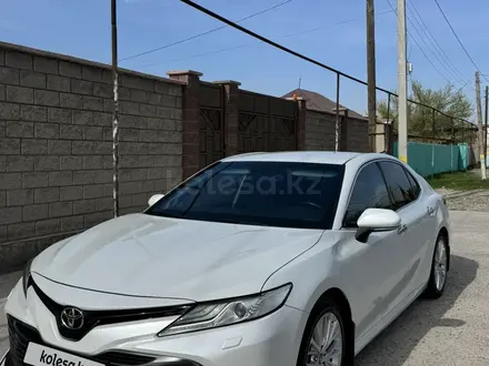 Toyota Camry 2018 года за 14 500 000 тг. в Алматы