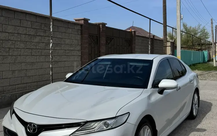 Toyota Camry 2018 года за 14 500 000 тг. в Алматы