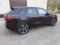 Porsche Cayenne 2013 года за 11 000 000 тг. в Астана – фото 10