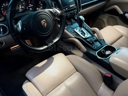 Porsche Cayenne 2013 года за 11 000 000 тг. в Астана – фото 13
