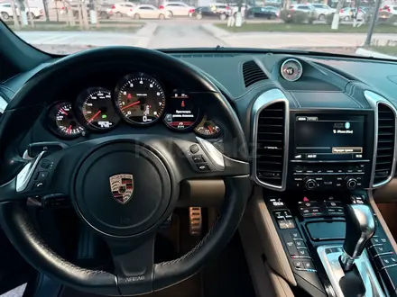 Porsche Cayenne 2013 года за 11 000 000 тг. в Астана – фото 14