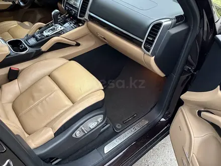 Porsche Cayenne 2013 года за 11 000 000 тг. в Астана – фото 15
