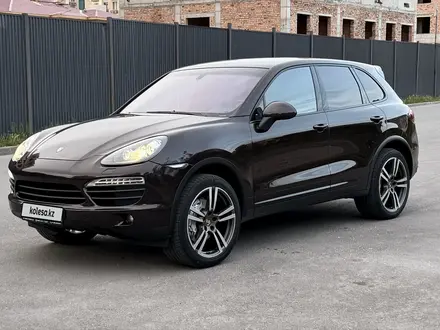 Porsche Cayenne 2013 года за 11 000 000 тг. в Астана
