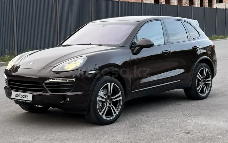 Porsche Cayenne 2013 года за 11 000 000 тг. в Астана