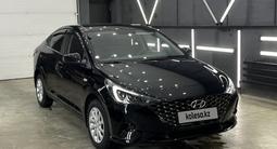 Hyundai Accent 2021 года за 8 300 000 тг. в Уральск – фото 2