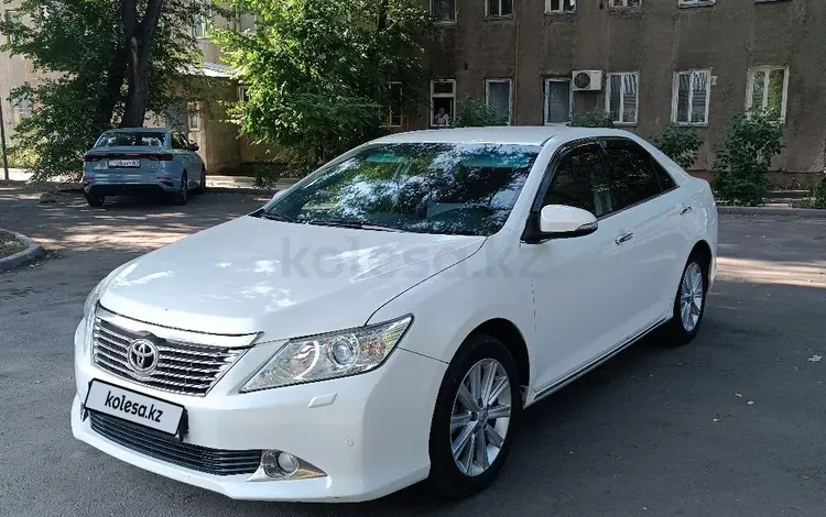 Toyota Camry 2013 годаfor9 600 000 тг. в Алматы