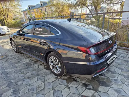 Hyundai Sonata 2021 года за 11 000 000 тг. в Уральск – фото 7