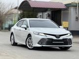 Toyota Camry 2019 года за 14 750 000 тг. в Шымкент
