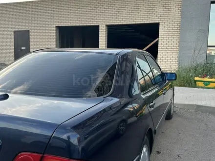 Mercedes-Benz E 280 1997 года за 4 400 000 тг. в Астана – фото 3