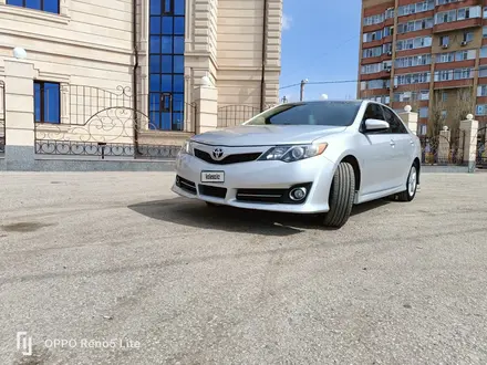 Toyota Camry 2014 года за 6 500 000 тг. в Актобе – фото 2