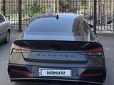 Hyundai Elantra 2023 года за 8 350 000 тг. в Шымкент – фото 4
