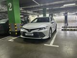 Toyota Camry 2019 года за 15 000 000 тг. в Атырау