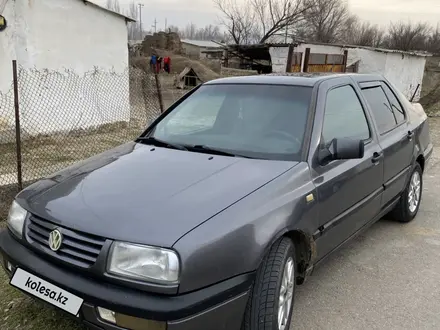 Volkswagen Vento 1992 года за 1 050 000 тг. в Тараз