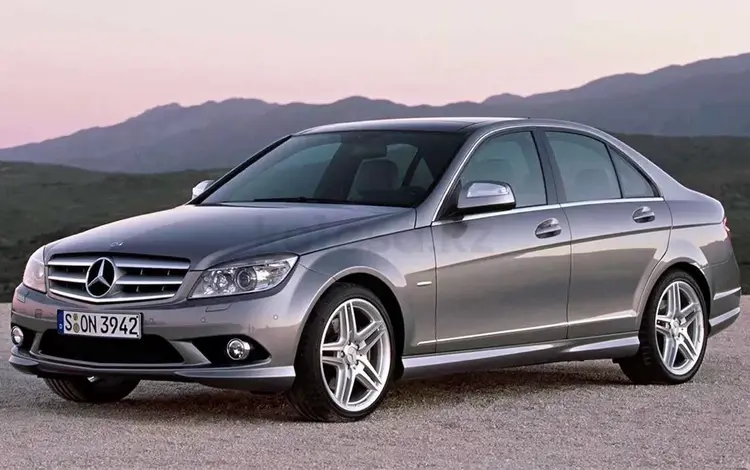 Мерседес W204 Стекло Фар/Mercedes Benz W204үшін15 000 тг. в Астана