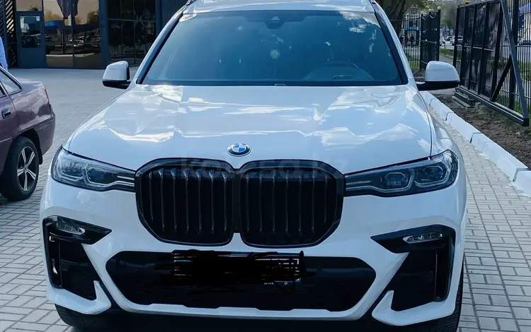 BMW X7 2021 года за 36 000 000 тг. в Уральск