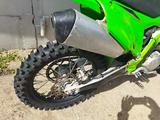 Kawasaki  KX 450 2022 годаfor3 950 000 тг. в Павлодар – фото 5