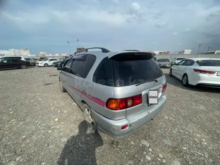 Toyota Ipsum 1998 годаүшін2 459 900 тг. в Алматы – фото 7