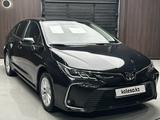 Toyota Corolla 2022 года за 9 990 000 тг. в Актобе – фото 3