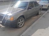 Mercedes-Benz E 230 1989 годаfor650 000 тг. в Кызылорда