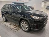 Toyota RAV4 2020 года за 19 000 000 тг. в Астана – фото 3