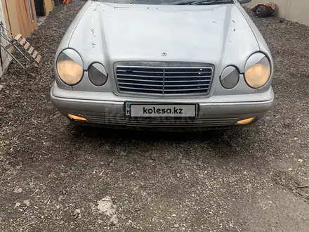 Mercedes-Benz E 200 1996 года за 1 850 000 тг. в Кокшетау – фото 6