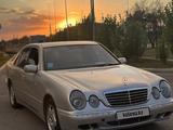 Mercedes-Benz E 320 1999 года за 2 700 000 тг. в Алматы – фото 3