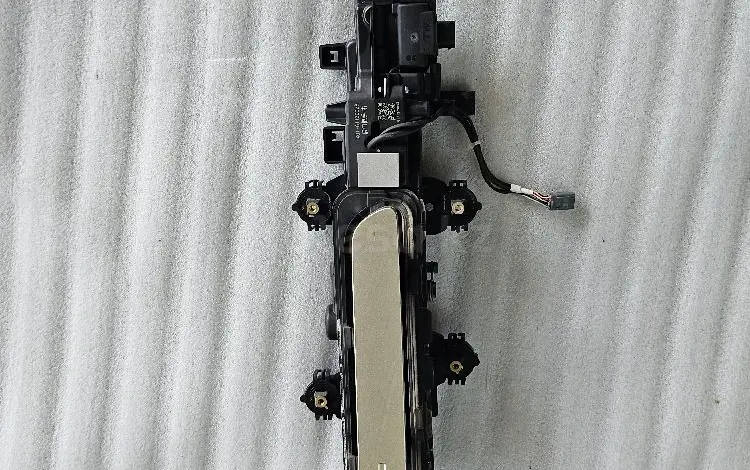 Ручка задней двери за 105 000 тг. в Алматы