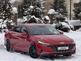 Hyundai Elantra 2022 года за 9 300 000 тг. в Астана – фото 2