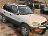 Toyota RAV4 1996 годаүшін2 600 000 тг. в Алматы