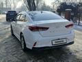 Hyundai Sonata 2018 годаfor7 800 000 тг. в Алматы – фото 7