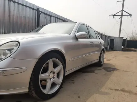 Mercedes-Benz E 320 2002 года за 5 300 000 тг. в Алматы – фото 2