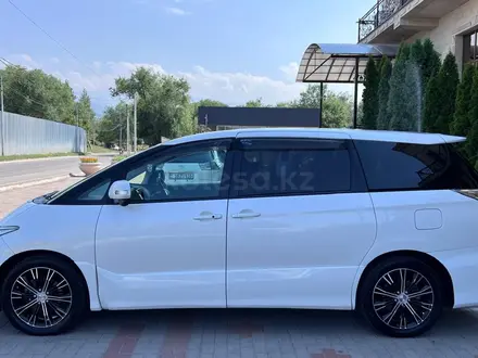 Toyota Estima 2013 года за 5 800 000 тг. в Астана – фото 2