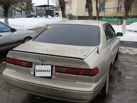 Toyota Camry 1998 года за 2 500 000 тг. в Алматы – фото 6