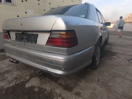 Mercedes-Benz E 230 1991 года за 600 000 тг. в Алматы – фото 8