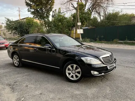 Mercedes-Benz S 350 2006 года за 7 000 000 тг. в Шымкент – фото 2