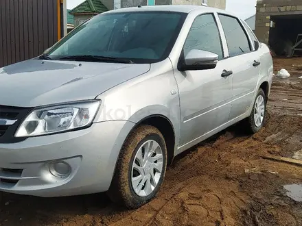 ВАЗ (Lada) Granta 2190 2015 года за 3 100 000 тг. в Уральск – фото 2