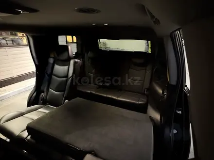 С и Без водителя Cadillac Escalade! Прокат авто Астана автопрокат в Астана – фото 6