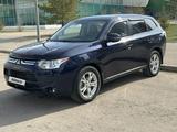 Mitsubishi Outlander 2013 года за 8 100 000 тг. в Астана – фото 2