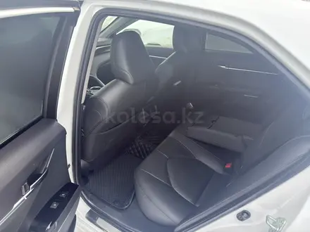 Toyota Camry 2018 года за 12 700 000 тг. в Караганда – фото 12