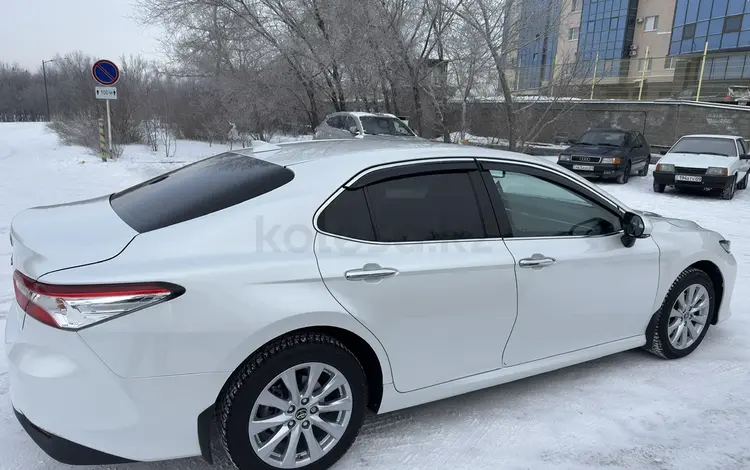 Toyota Camry 2018 года за 12 700 000 тг. в Караганда